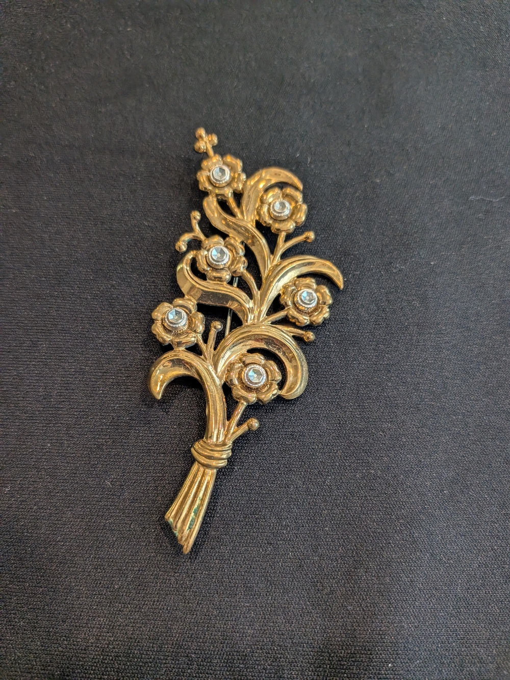 Vintage Gold Floral Bouquet Of Flowers          1940s Brooch  3.5" Tall